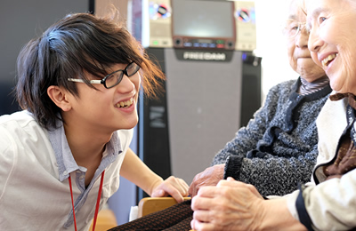 介護職員 仙田 陽士